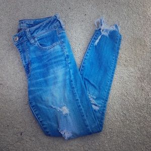 AEO Ripped Hi-Rise Jeans
